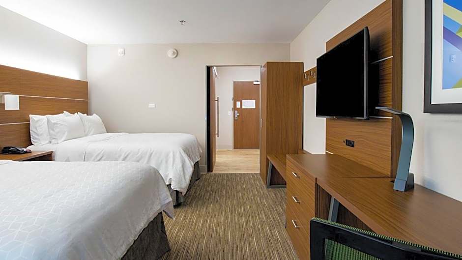 Holiday Inn Express & Suites Racine By IHG