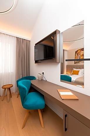 Double or Twin Room with Private Bathroom