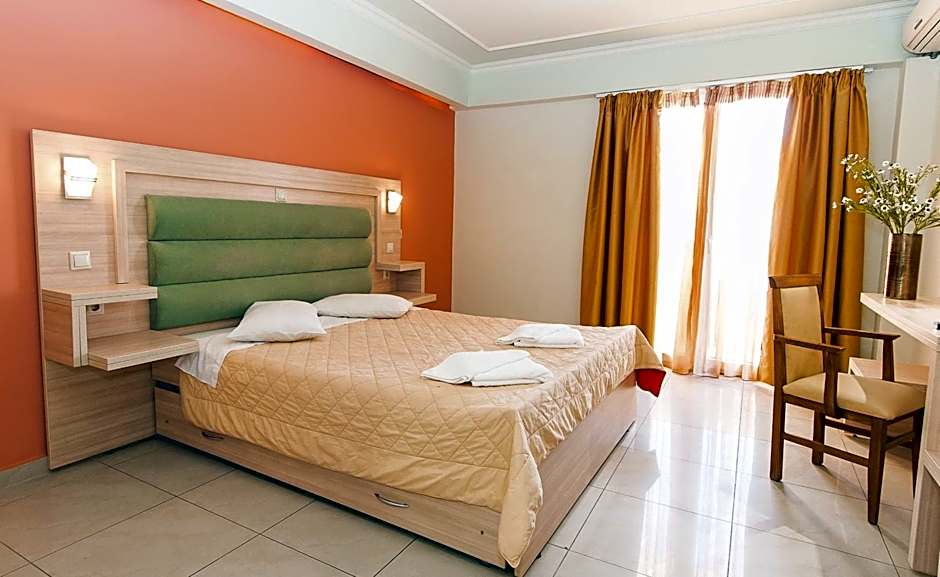 Zante Plaza Hotel & Apartments