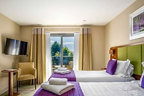 Standard Double or Twin Room with Golf View