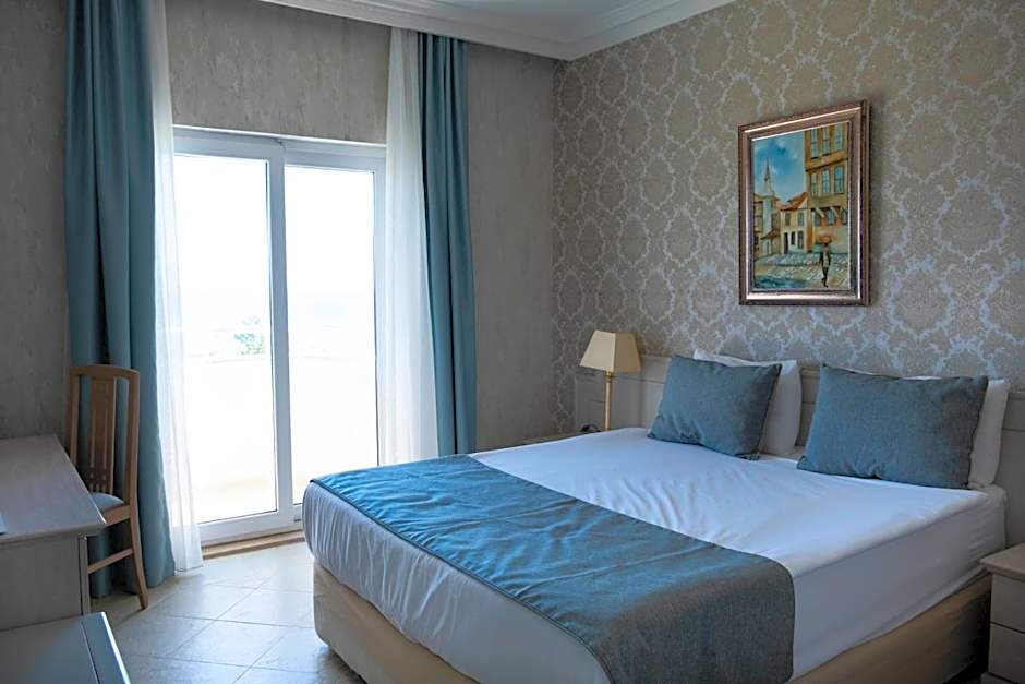 X Life Hotel Sarıgerme 15 - Adult Hotel
