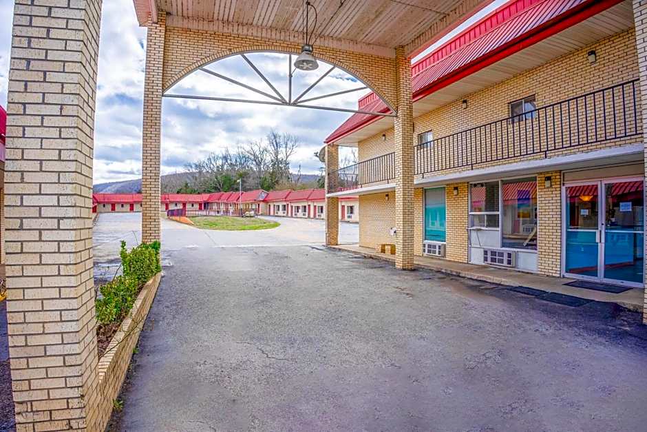 Ozark Junction mountain view by OYO