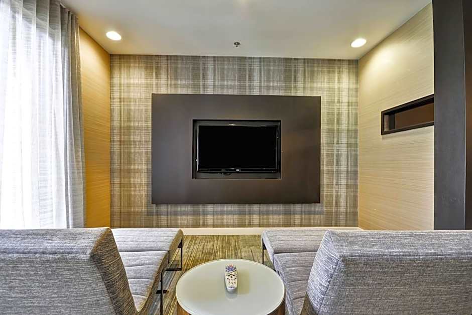 Courtyard by Marriott Dallas Medical/Market Center