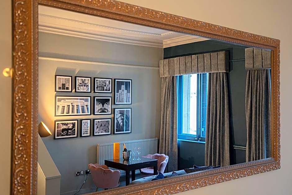 62 Castle Street Hotel