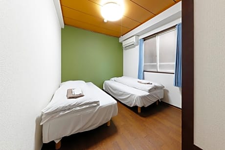 Economy Twin Room