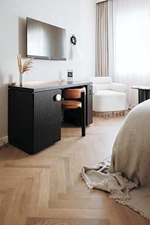 Deluxe Junior Suite