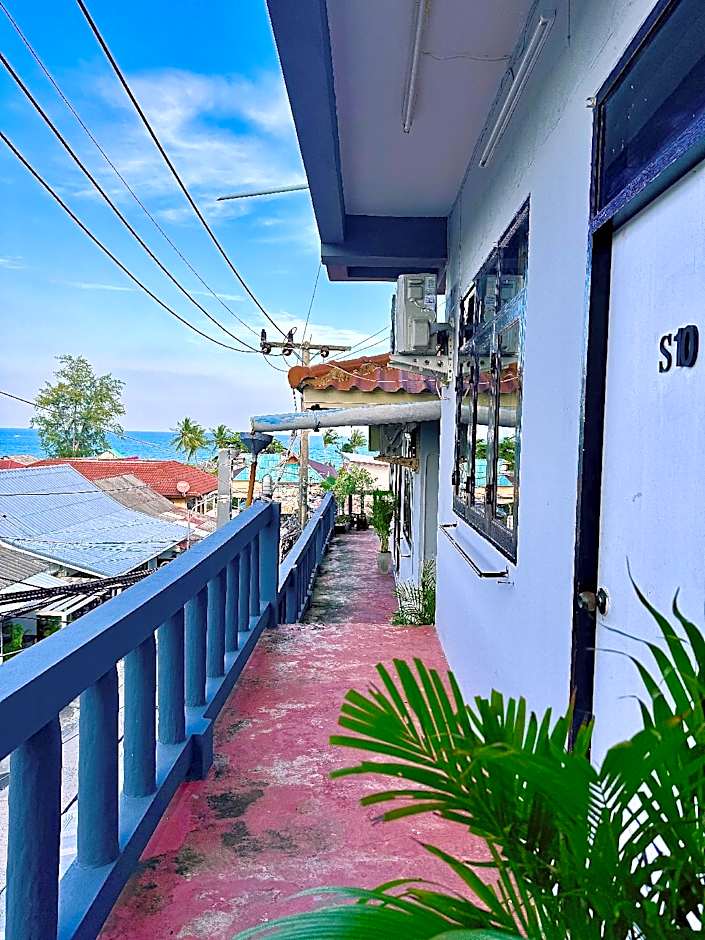 Eclipse Hostel and Bar