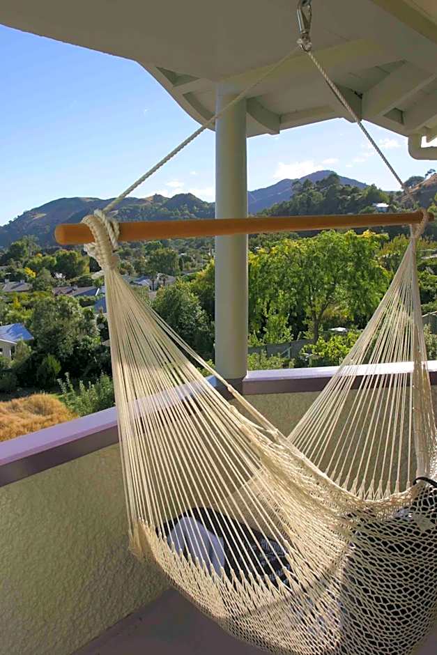 Joya Garden & Villa Studios