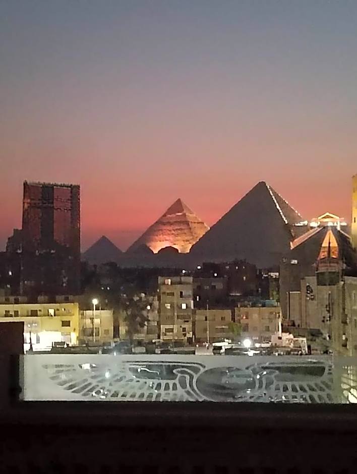 Rihana Pyramids View – Cairo, NY