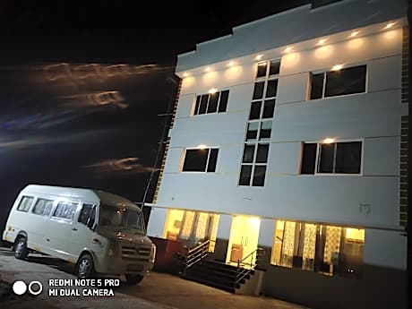 Hotel KNP Nest