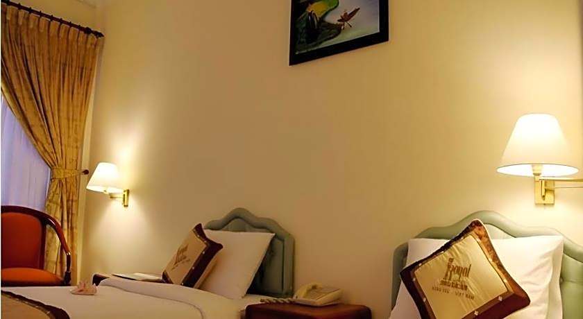 Royal Hotel
