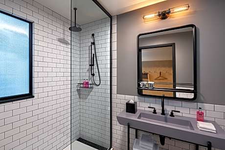 Suite, 1 King, Sofa bed, City view