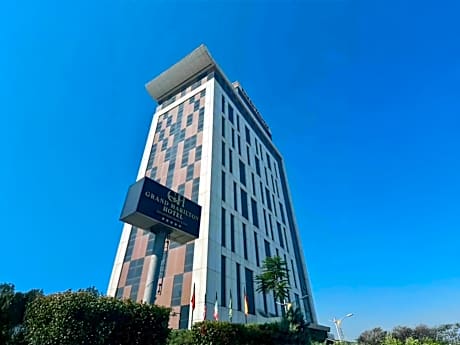 Grand Harilton Otel