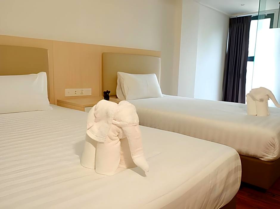 Lucky Elephant Hotel