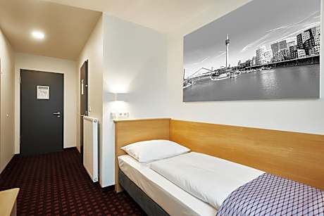 Double Room Business