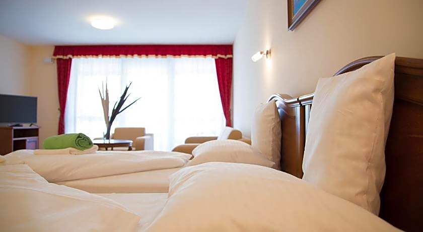 Luxury Apartment Hotel Siofok