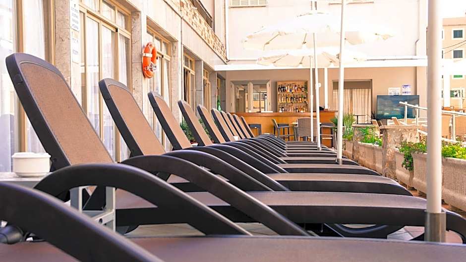 Hotel Iris - Only Adults