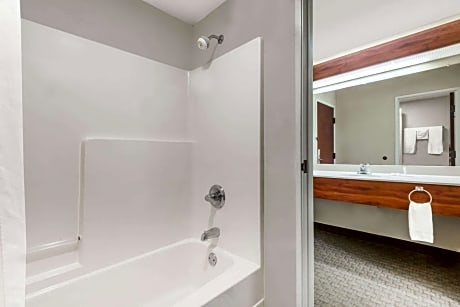 King Room - Non-Smoking