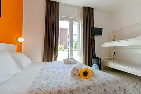 Standard Quadruple Room