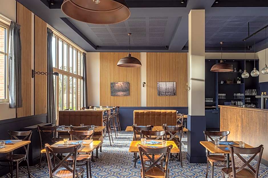 Le Chateau D'Etoges - Les Collectionneurs