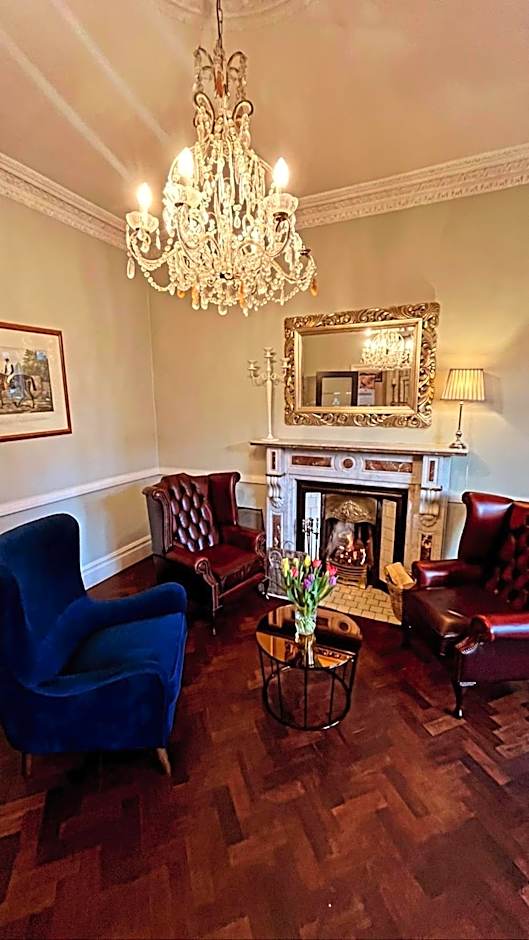 Maples House Hotel