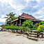 Laguna Reef Huts
