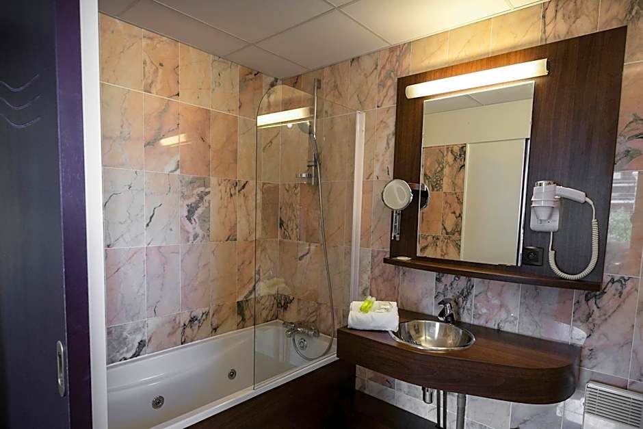 Brit Hotel Rennes Le Castel