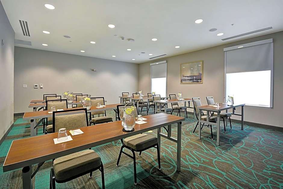 Home2 Suites By Hilton Queensbury Glens Falls