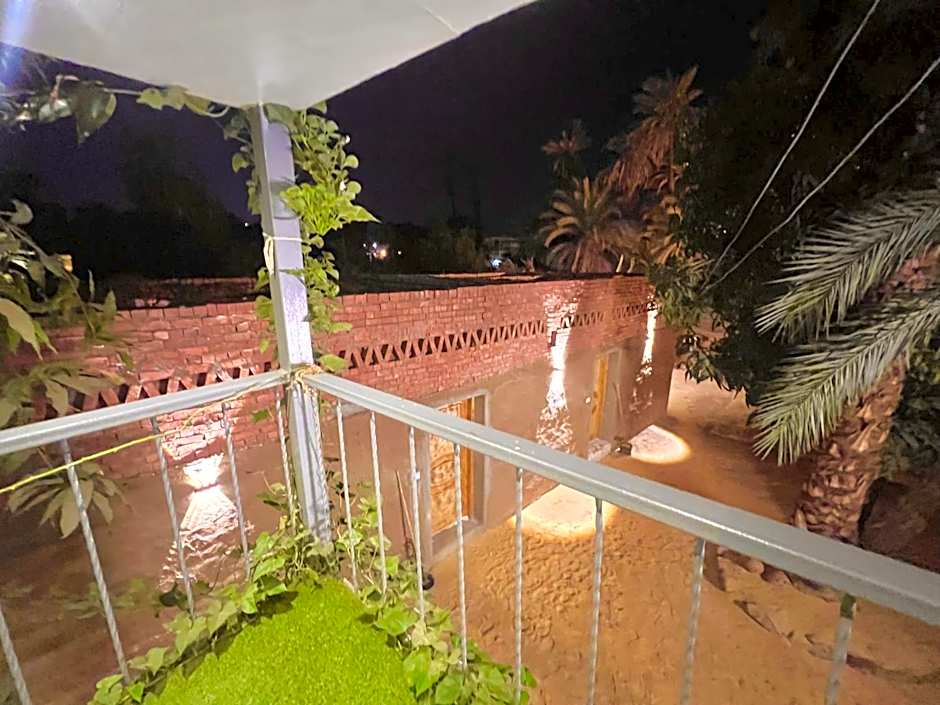 Salatoos Mango Garden and Guesthouse