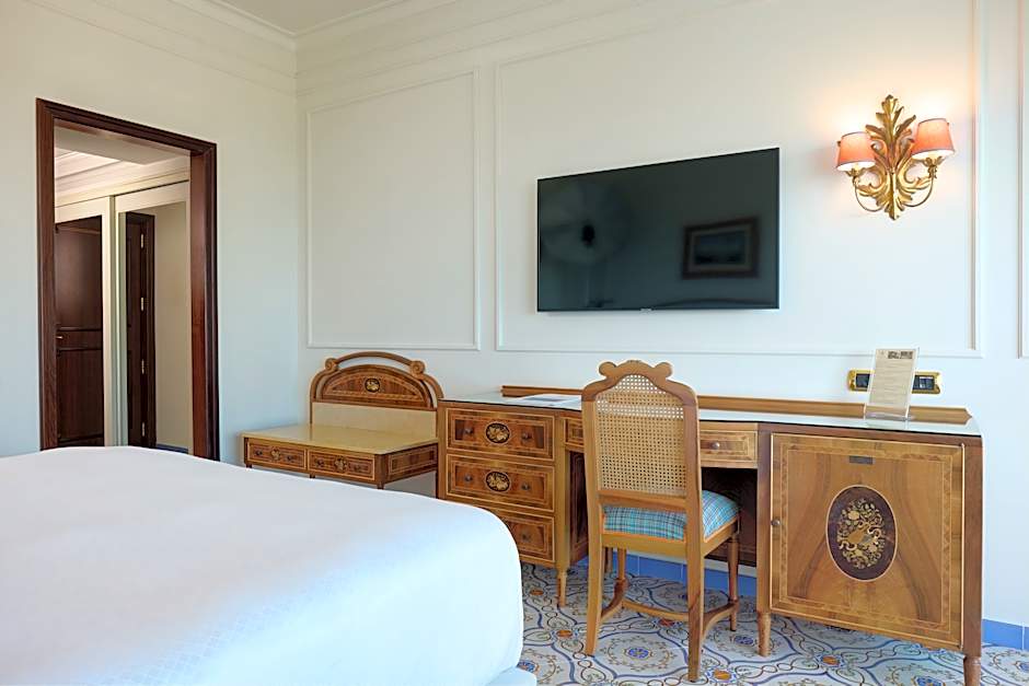 Photo 1 of 5 of Comfort 1 Double Bed or 2 Beds, Partial Sea View, Balcony