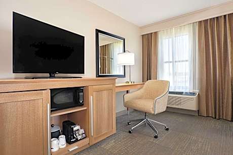 Premium King Room - Water View
