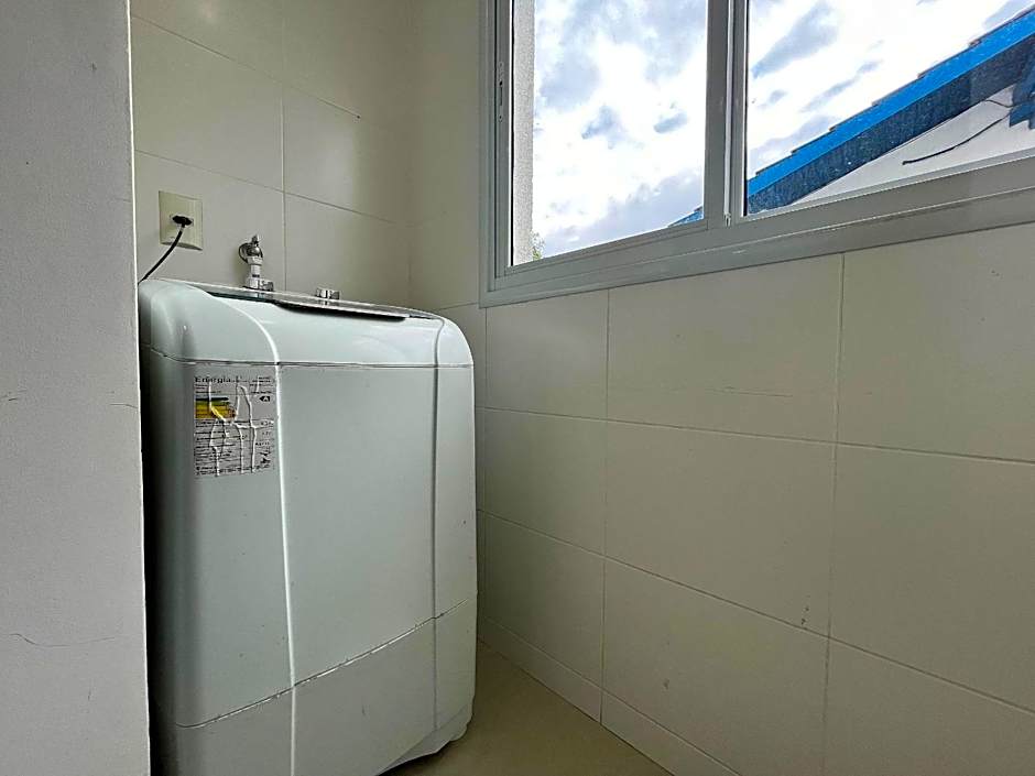 B119 - Apto para 06 pessoas perto do mar em Bombas