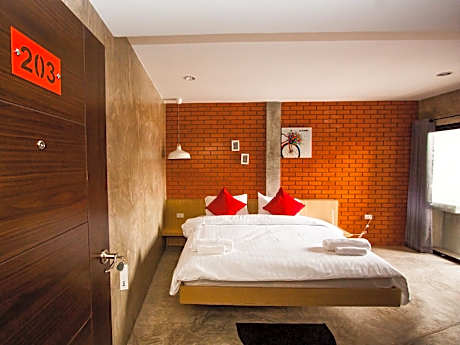 Journey Hostel Surat