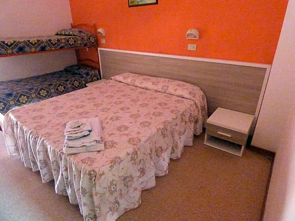 Consul Hotel