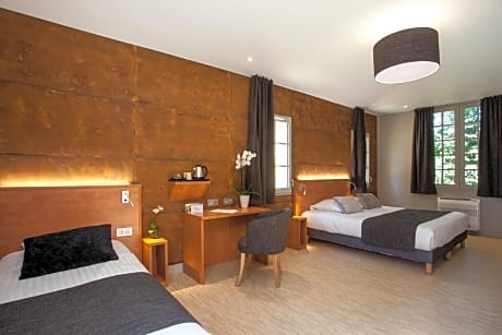 Contemporary Premium Triple Room