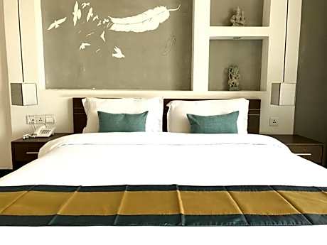 Deluxe Double Room with Balcony