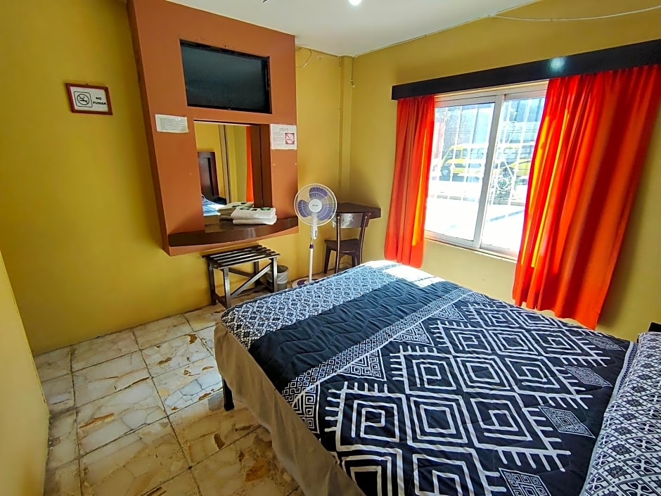 OYO Hotel Colon