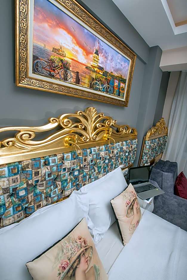 Atlantis Royal Hotel