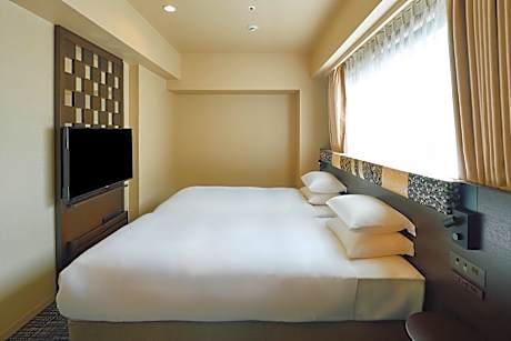 Superior Twin Room with Private Bath - Non-Smoking