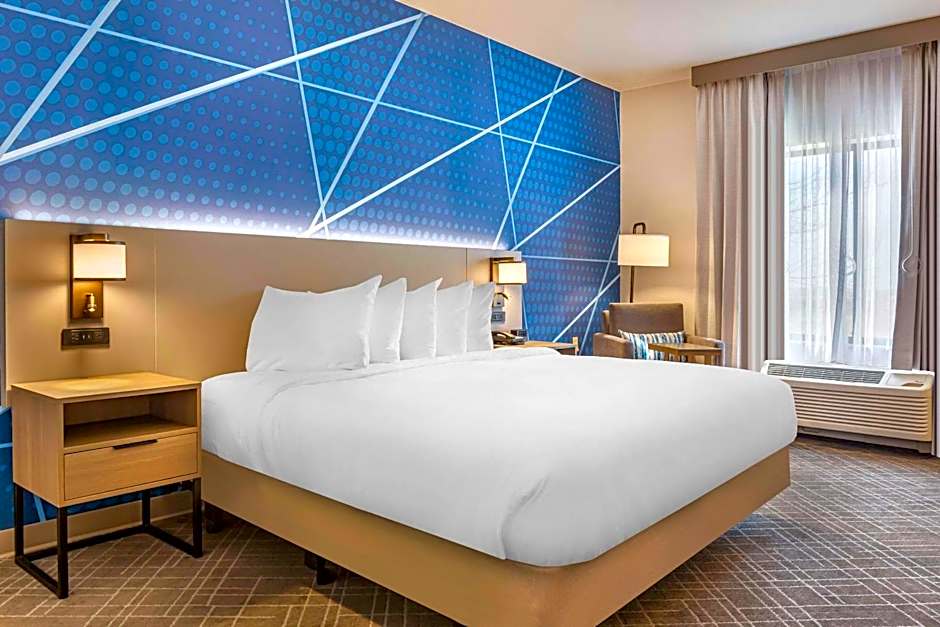 Comfort Inn & Suites Rapid City near Mt Rushmore