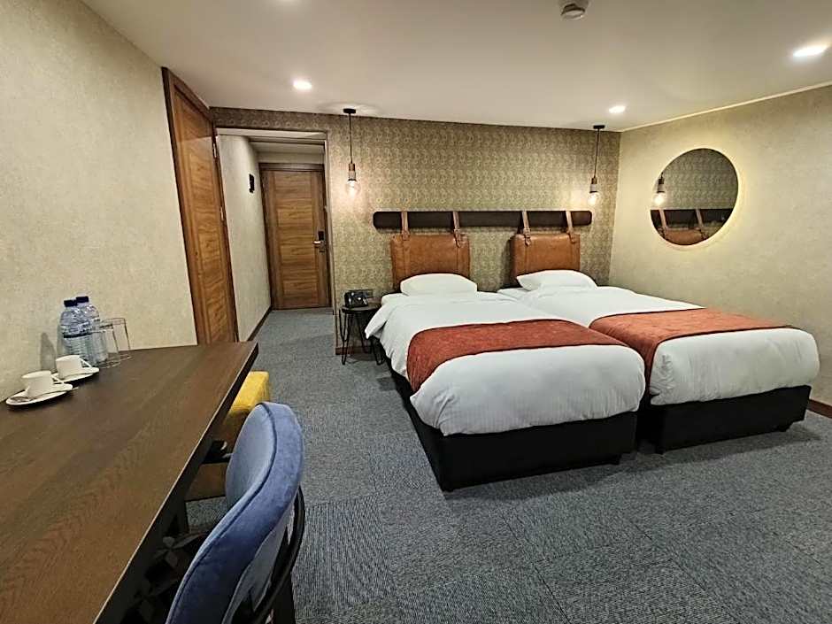 TownHouse Tbilisi Boutique Hotel