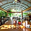 El Vino Hotel Suites