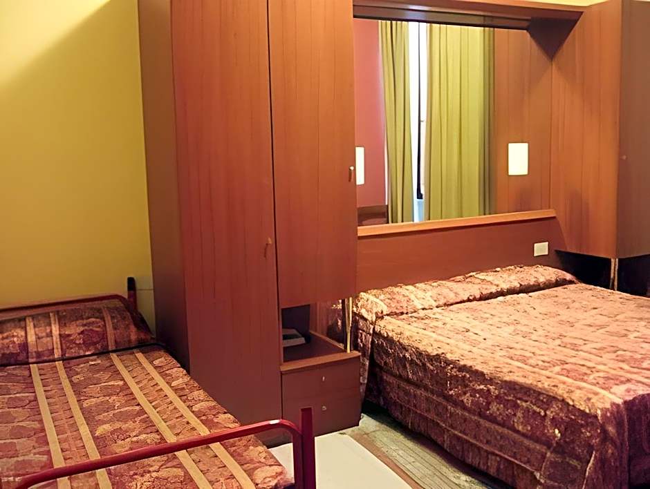 Hotel Innocenti
