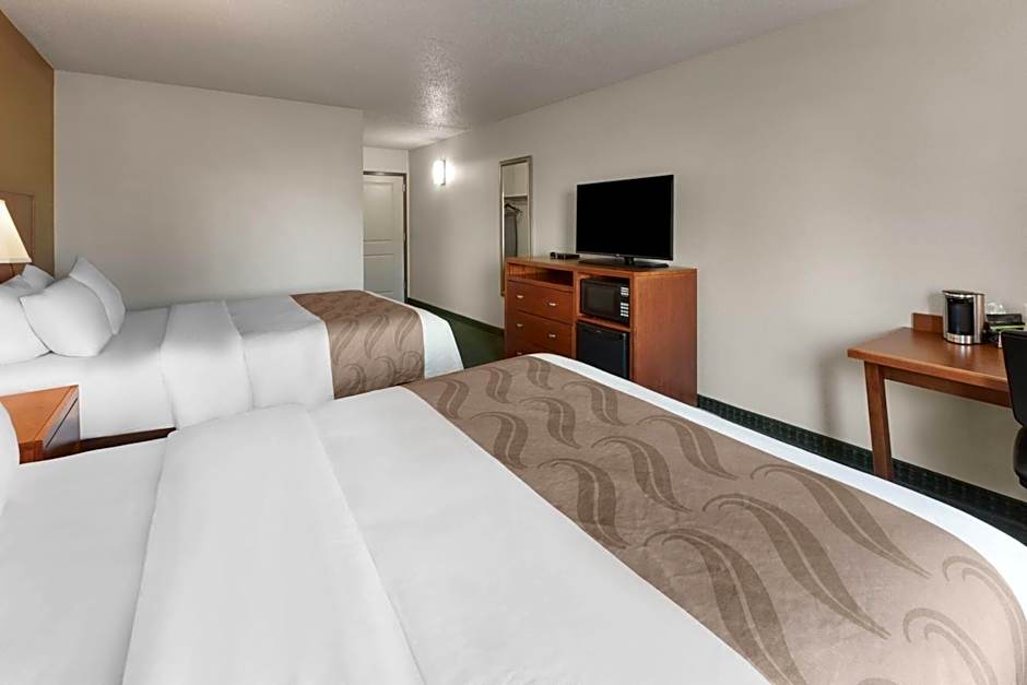 Baymont by Wyndham Jamestown Conference Center & Water Park