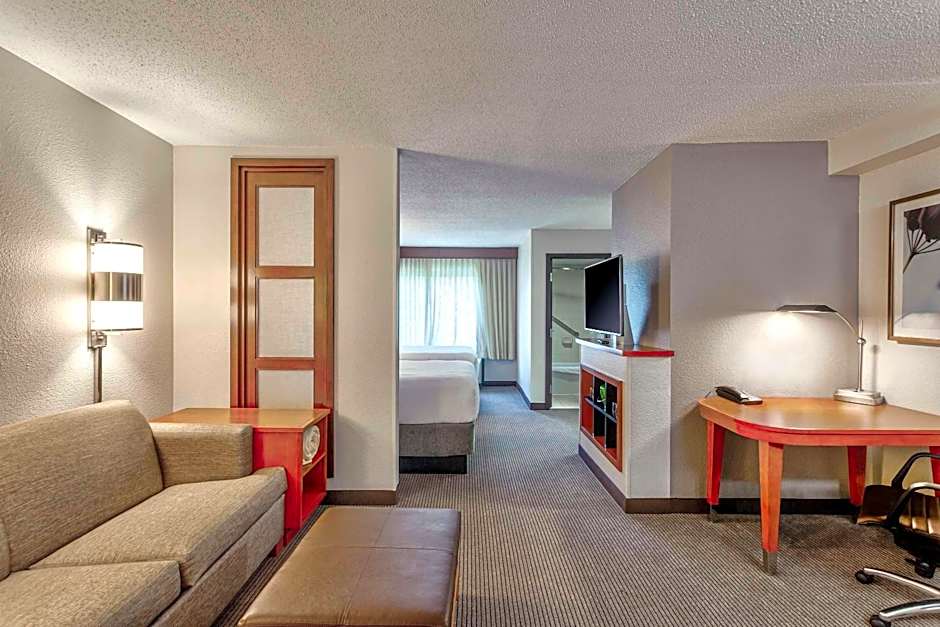 Hyatt Place Overland Park Convention Center