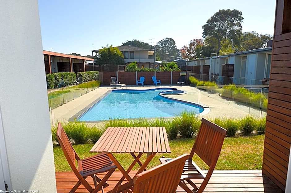 Riverside Ocean Grove Motel Suites and Holiday Cabins