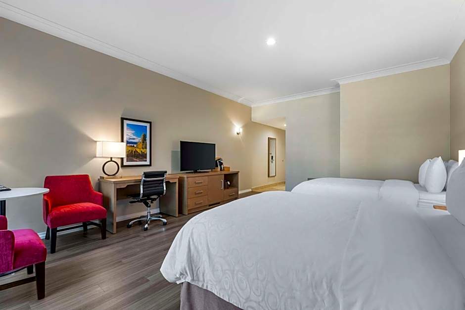 Best Western Plus Kelowna Hotel & Suites