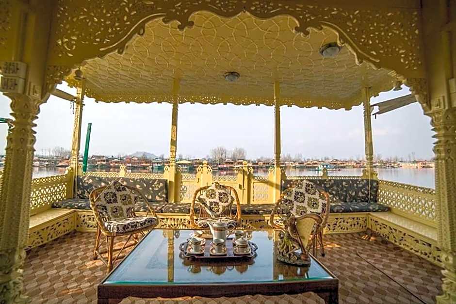 Swan Group of Houseboats, Golden Dal Lake
