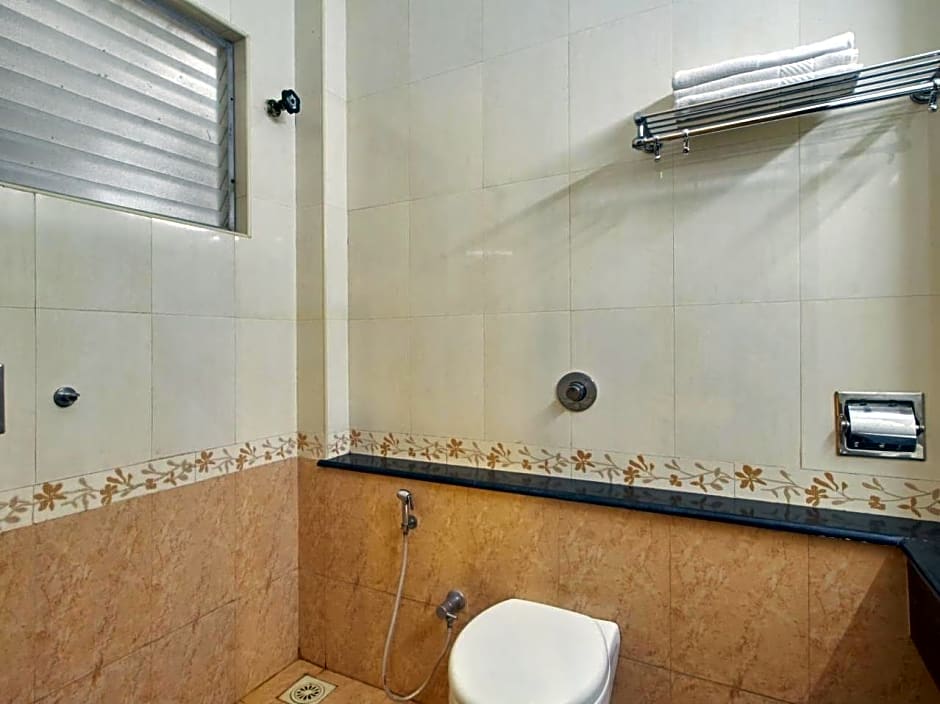 Lotus Bay View Hotel