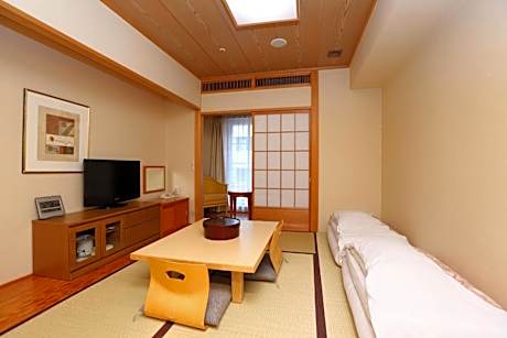 Japanese-Style Triple Room